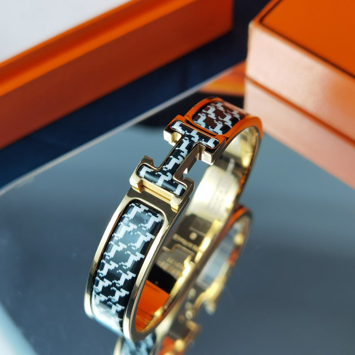 ¡®Veyra Jewelry¡¯H HORSE BRACELET 12MM