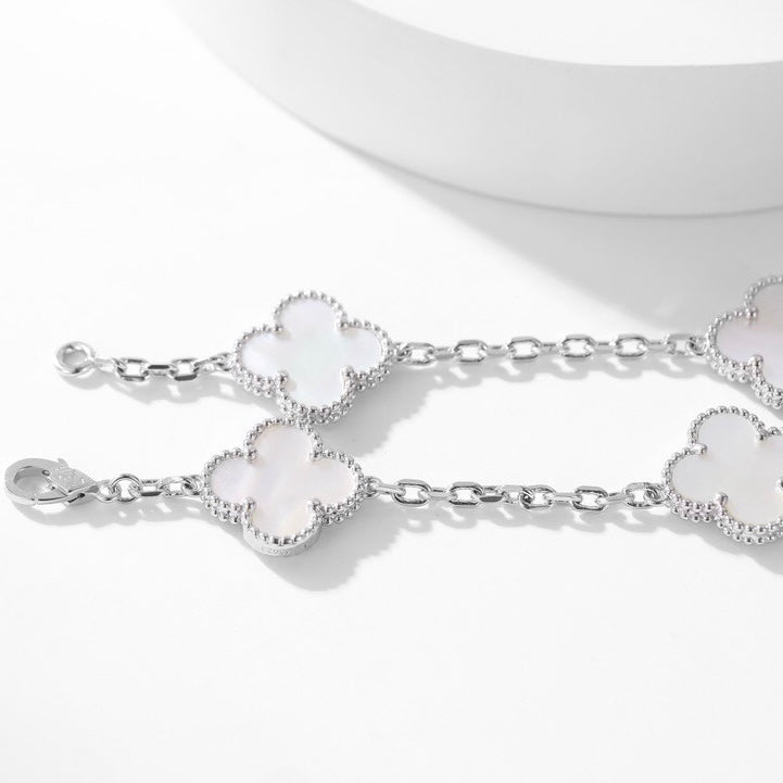 ¡®Veyra Jewelry¡¯CLOVER 10 MOTIFS WHITE MOTHER OF PEARL NECKLACE