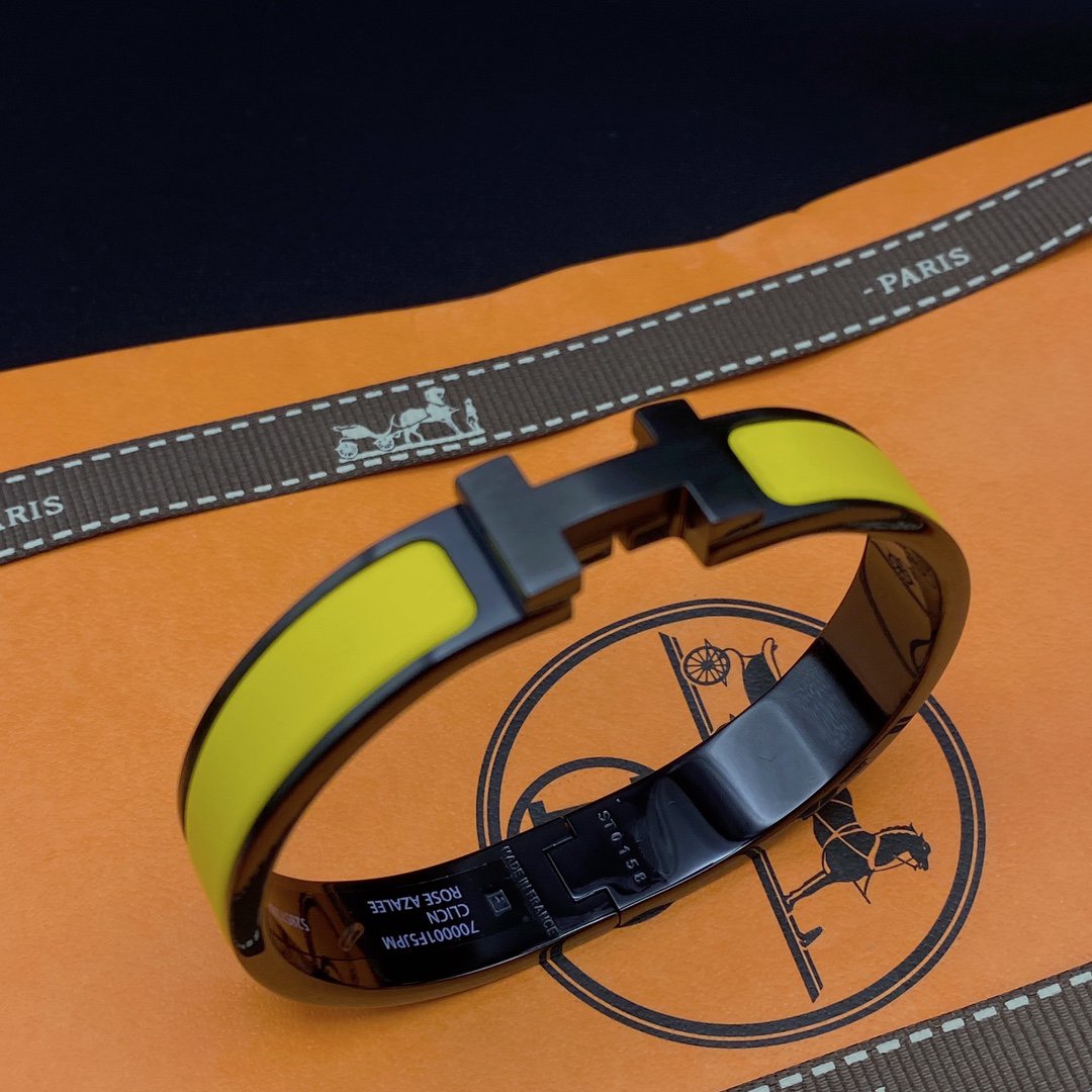 ¡®Veyra Jewelry¡¯CLIC HM SO BLACK YELLOW BRACELET