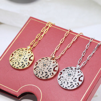 ¡®Veyra Jewelry¡¯Openwork Round Pendant Necklace