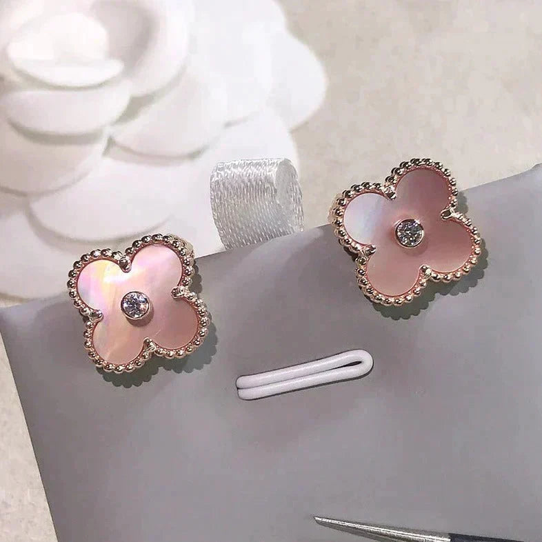 ¡®Veyra Jewelry¡¯CLOVER MEDIUM 1 MOTIFS  PINK MOP DIAMOND EARRINGS