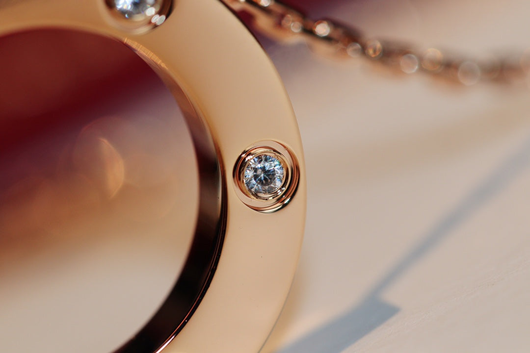 ¡®Veyra Jewelry¡¯LOVE NECKLACE 16MM 6 DIAMONDS PINK GOLD