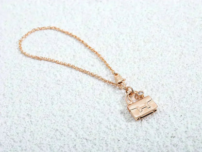 ¡®Veyra Jewelry¡¯AMULETTE PEDANT ROSE GOLD NECKLACE
