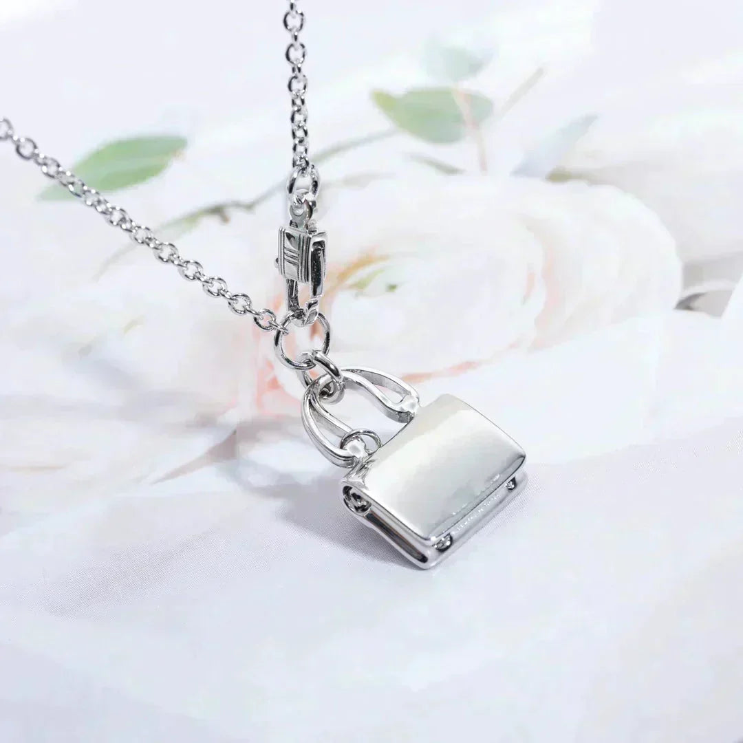 ¡®Veyra Jewelry¡¯AMULETTE PEDANT SILVER NECKLACE