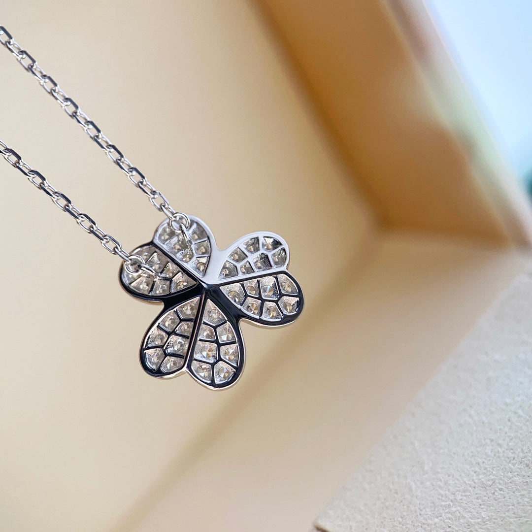 ¡®Veyra Jewelry¡¯CLOVER DIAMOND NECKLACE SILVER