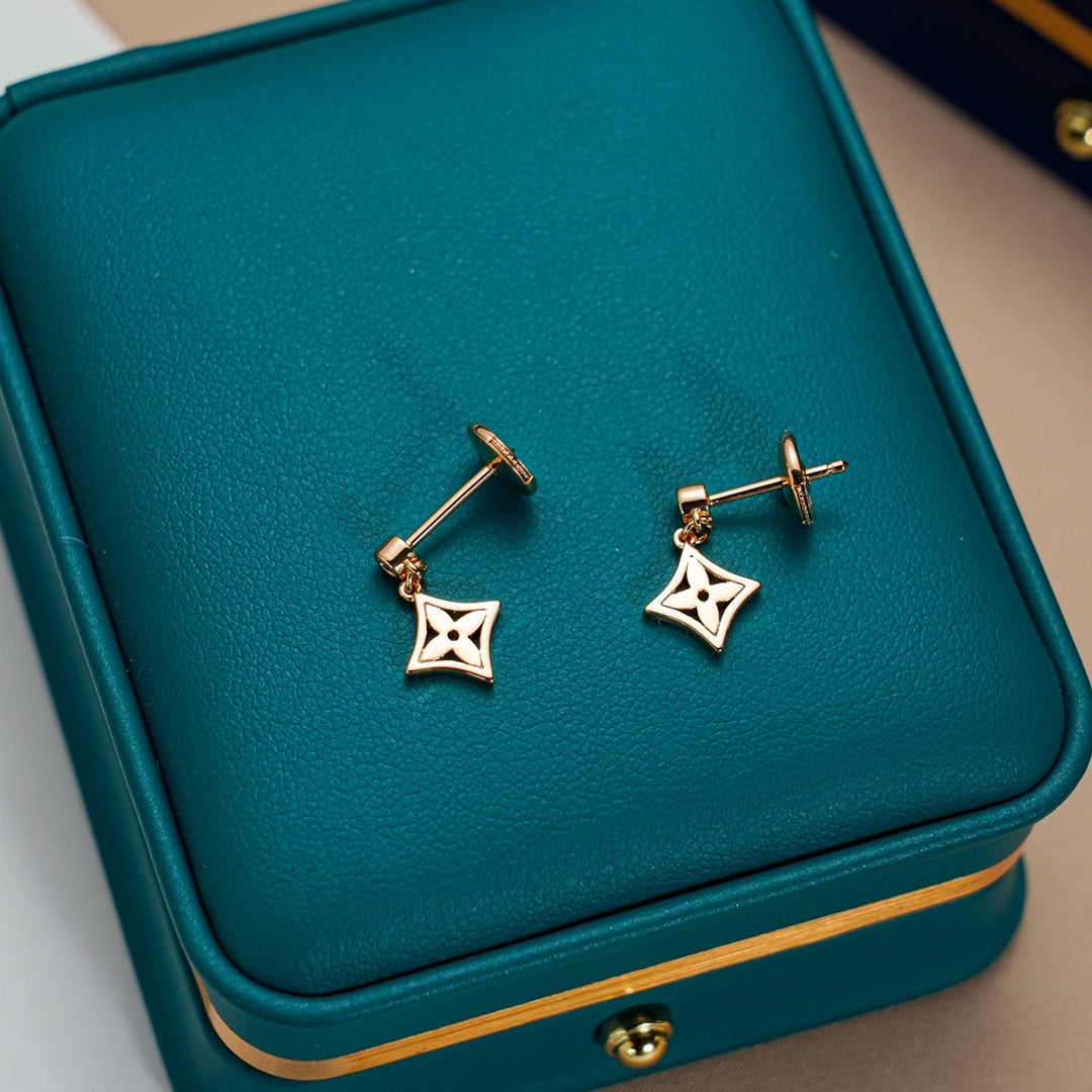 ¡®Veyra Jewelry¡¯STAR EARRINGS GOLD
