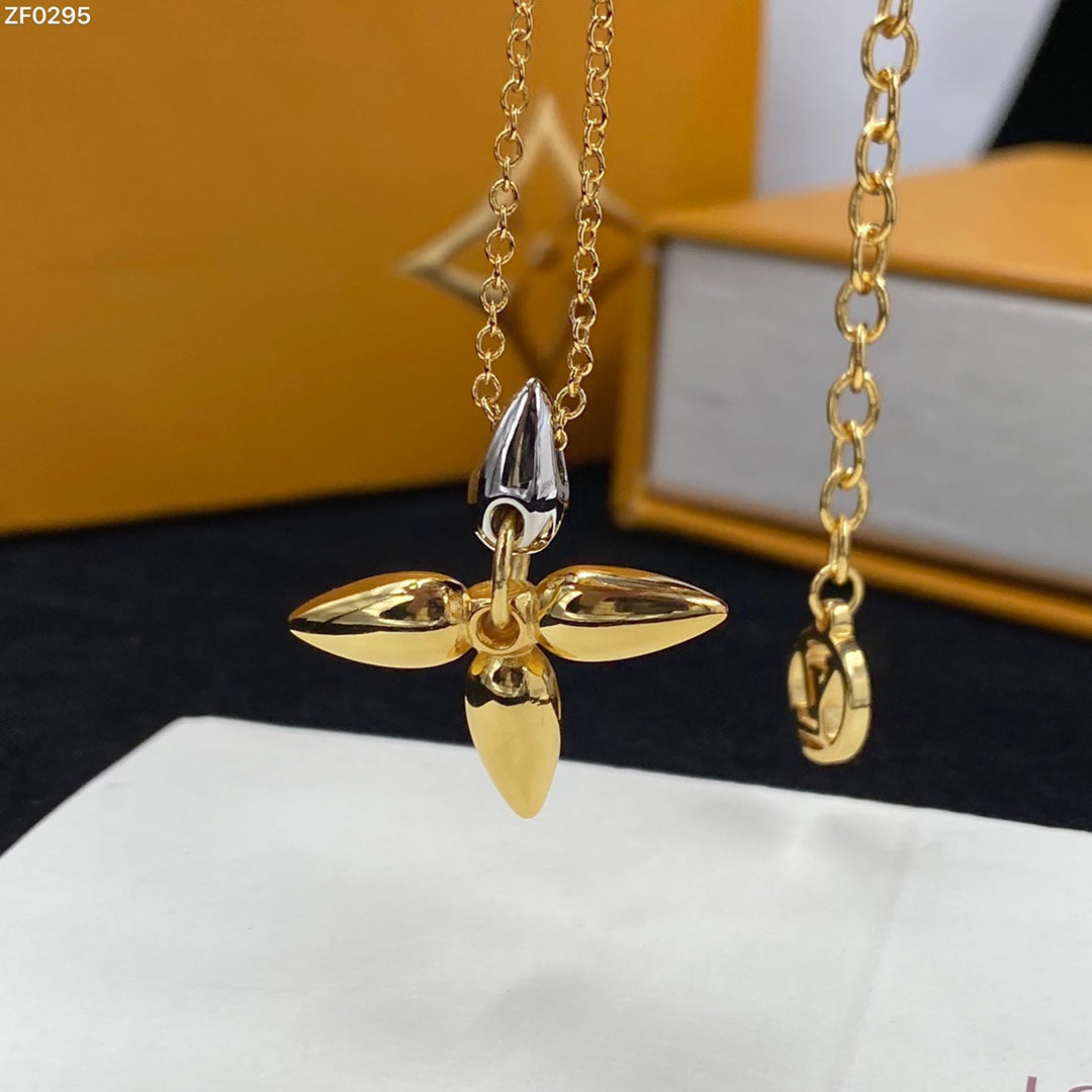 ¡®Veyra Jewelry¡¯LOUISETTE PEDANT GOLD NECKLACE