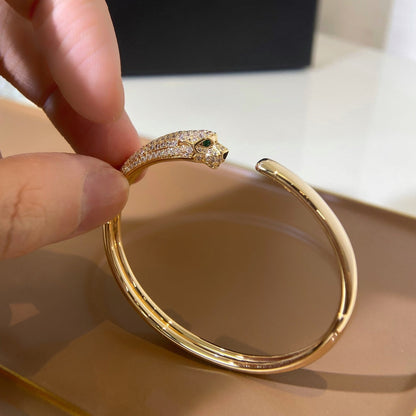¡®Veyra Jewelry¡¯PANTHERE GOLD DIAMOND OPEN BRACELET