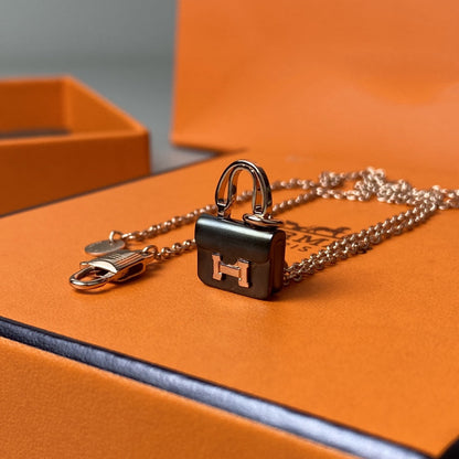 ¡®Veyra Jewelry¡¯CONSTANCE BLACK PEDANT PINK GOLD NECKLACE