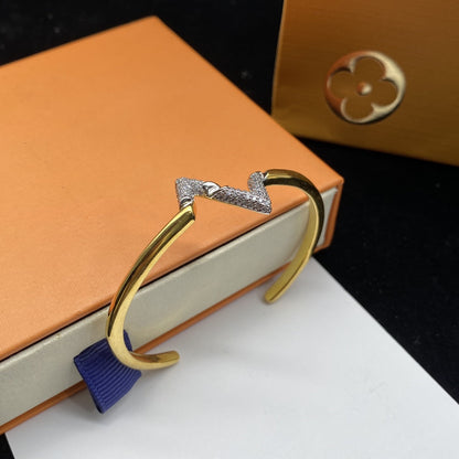 ¡®Veyra Jewelry¡¯VOLTE UPSITE DOWN DIAMOND GOLD OPEN BRACELET