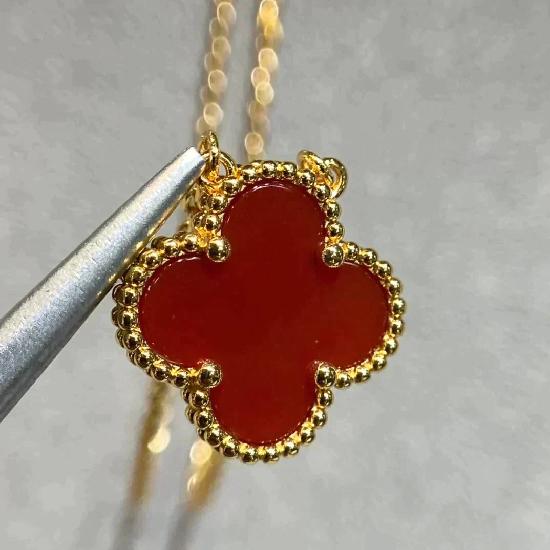 ¡®Veyra Jewelry¡¯CLOVER 15MM CARNELIAN SINGLE FLOWER NECKLACE