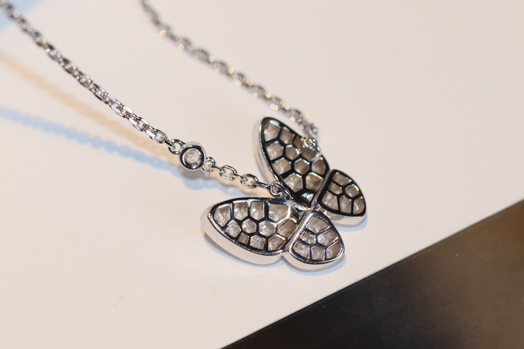¡®Veyra Jewelry¡¯BUTTERFLY DIAMOND NECKLACE