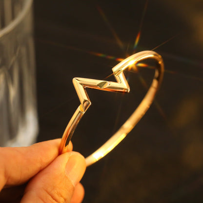 ¡®Veyra Jewelry¡¯VOLTE UPSITE DOWN BRACELET