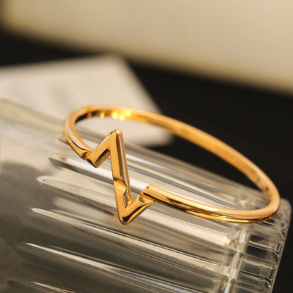 ¡®Veyra Jewelry¡¯VOLTE UPSITE DOWN BRACELET