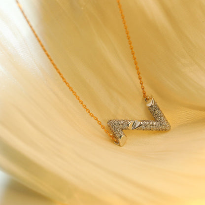 ¡®Veyra Jewelry¡¯VOLT SILVER DIAMOND PEDANT NECKLACE