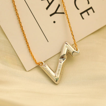¡®Veyra Jewelry¡¯VOLT SILVER DIAMOND PEDANT NECKLACE