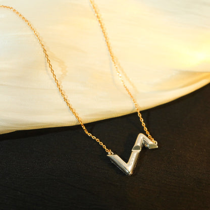 ¡®Veyra Jewelry¡¯VOLT SILVER DIAMOND PEDANT NECKLACE
