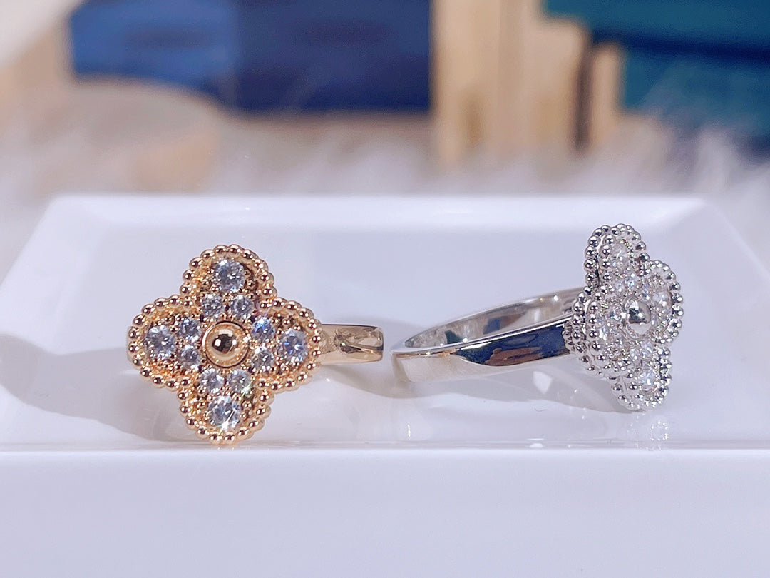 ¡®Veyra Jewelry¡¯CLOVER DIAMOND RING