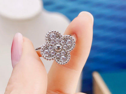 ¡®Veyra Jewelry¡¯CLOVER DIAMOND RING