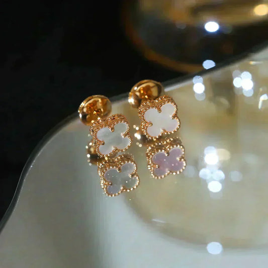¡®Veyra Jewelry¡¯CLOVER MINI 9.5MM WHITE MOP EARRINGS