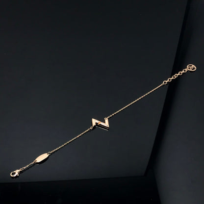 ¡®Veyra Jewelry¡¯VOLT LV LOGO BRACELET