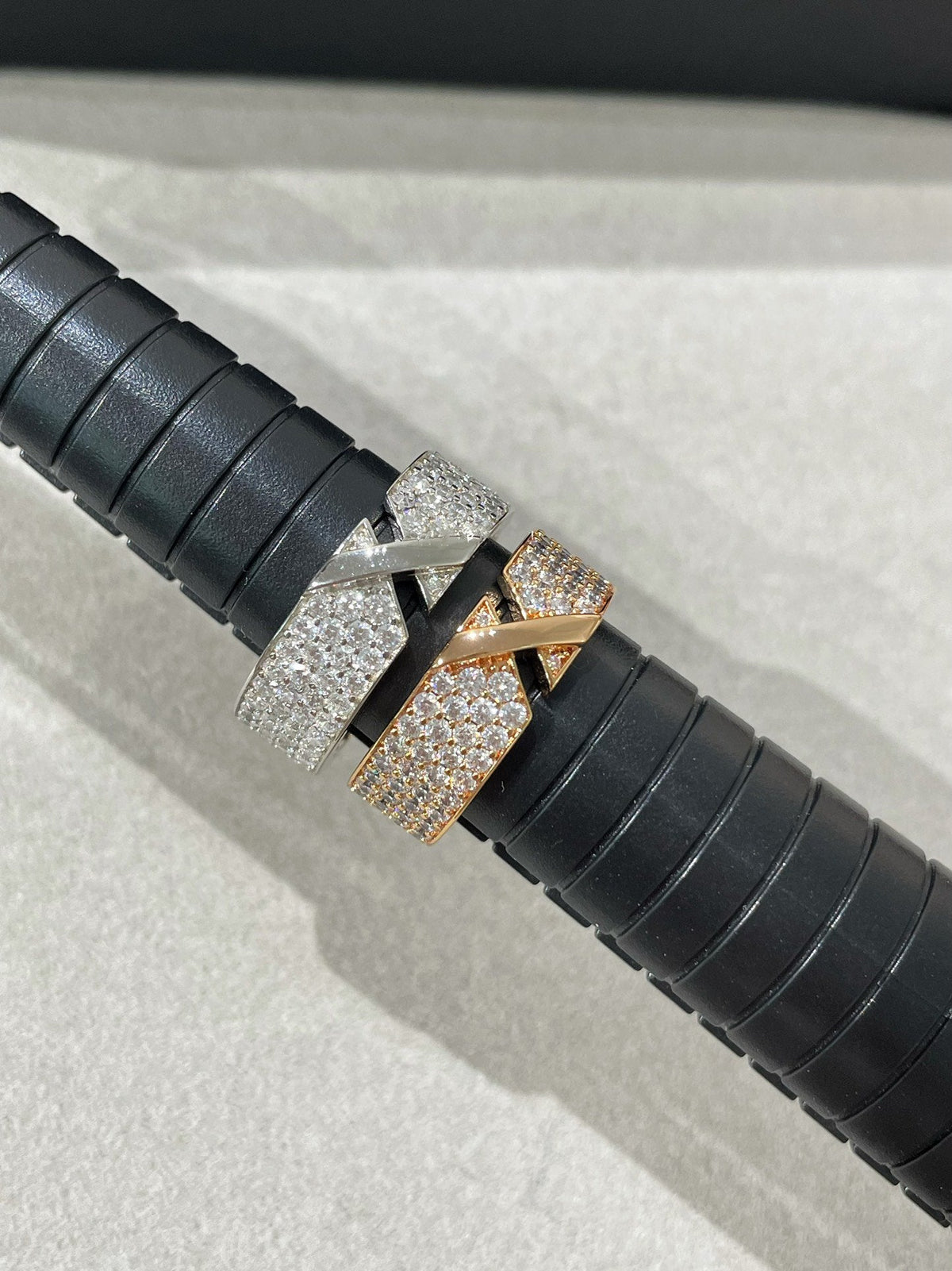 ¡®Veyra Jewelry¡¯LIENS EVIDENCE  DIAMOND PAVED RING