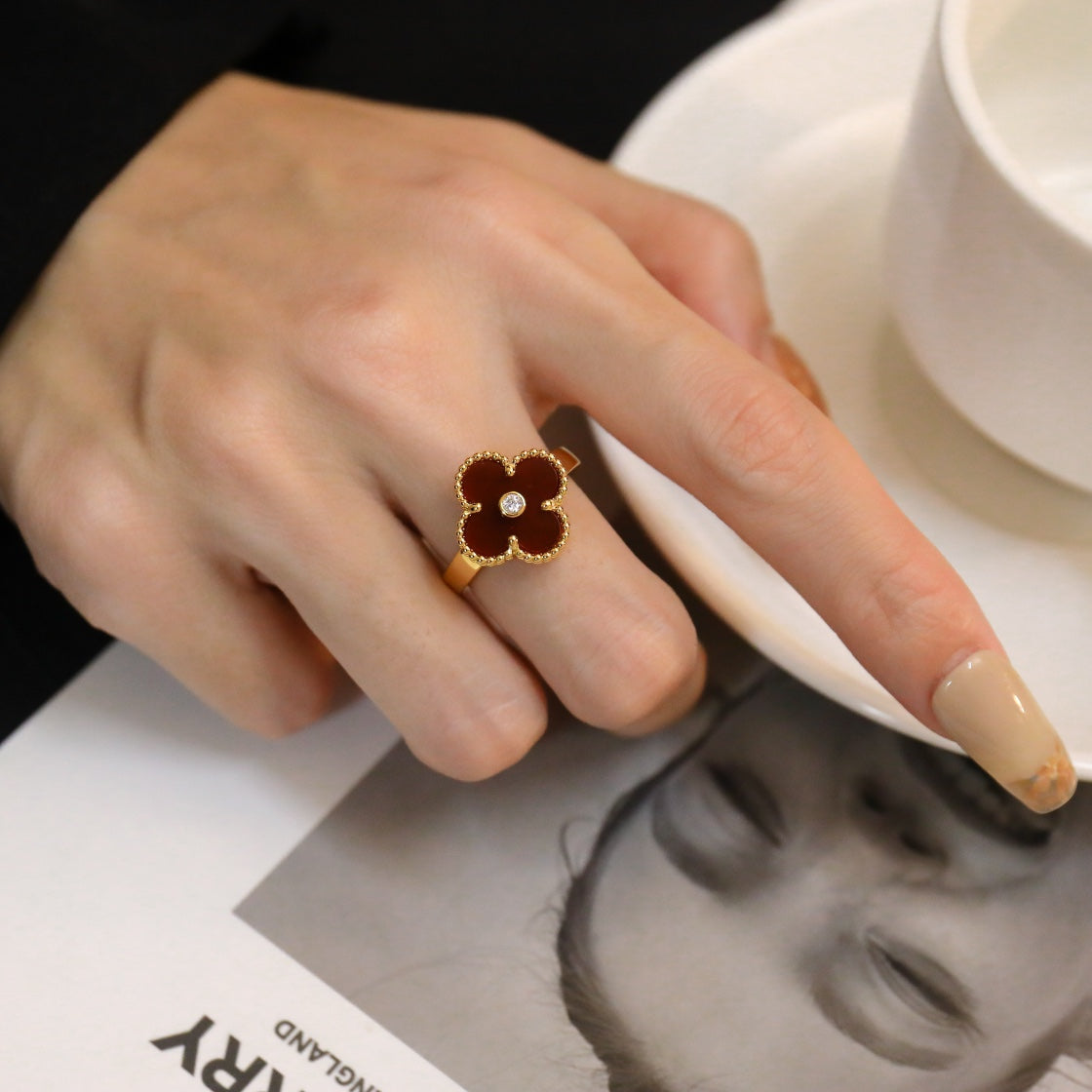 ¡®Veyra Jewelry¡¯CLOVER CARNELIAN RING ROSE GOLD DIAMOND