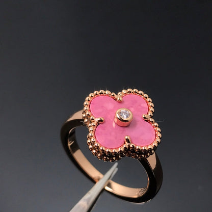 ¡®Veyra Jewelry¡¯CLOVER RHODONITE ROSE GOLD RING