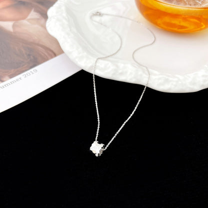 ¡®Veyra Jewelry¡¯BEE MINI PEDANT DIAMOND NECKLACE
