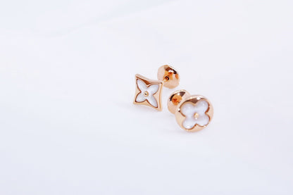 ¡®Veyra Jewelry¡¯STAR AND SUN PINK GOLD MOP STUD EARRINGS