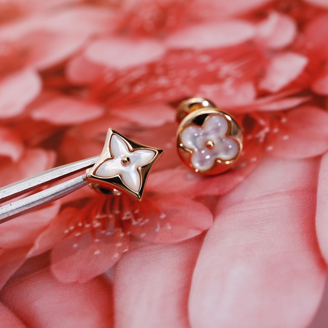 ¡®Veyra Jewelry¡¯STAR AND SUN PINK GOLD MOP STUD EARRINGS