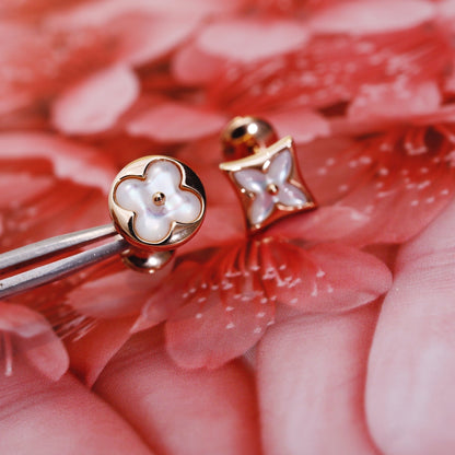 ¡®Veyra Jewelry¡¯STAR AND SUN PINK GOLD MOP STUD EARRINGS