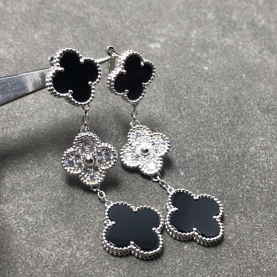 ¡®Veyra Jewelry¡¯CLOVER 3 MOTIF DIAMOND ONYX SILVER EARRINGS