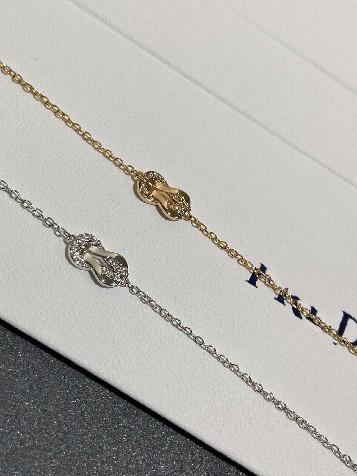 ¡®Veyra Jewelry¡¯CHANCE INFINIE DIAMOND BRACELET