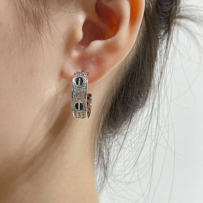 ¡®Veyra Jewelry¡¯LOVE CERAMIC DIAMOND PAVED SILVER EARRINGS