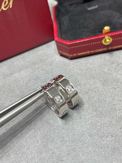 ¡®Veyra Jewelry¡¯LOVE 5.5MM 1 DIAMOND EARRINGS