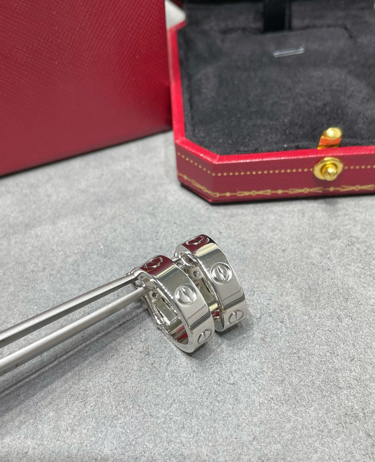 ¡®Veyra Jewelry¡¯LOVE 5.5MM EARRINGS