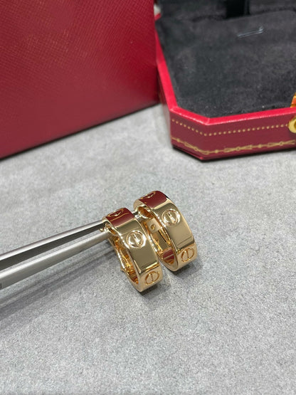 ¡®Veyra Jewelry¡¯LOVE 5.5MM EARRINGS