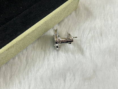 ¡®Veyra Jewelry¡¯CLOVER PIETERSITE MEDIUM STUD EARRINGS
