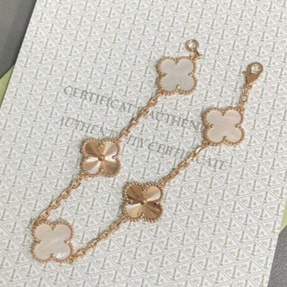 [Veyra Jewelry]New CLOVER WHITE PEARL MOP 5 MOTIF BRACELET COLLECTION