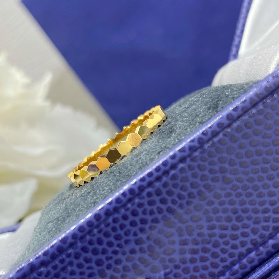 ¡®Veyra Jewelry¡¯BEE LOVE SMALL RING