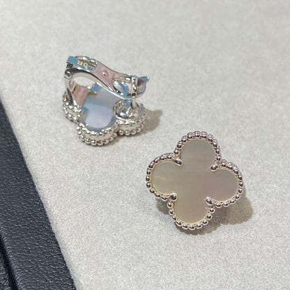 [Veyra Jewelry] CLOVER LARGE (20mm) 1 MOTIFS WHITE MOP STUD EARRINGS