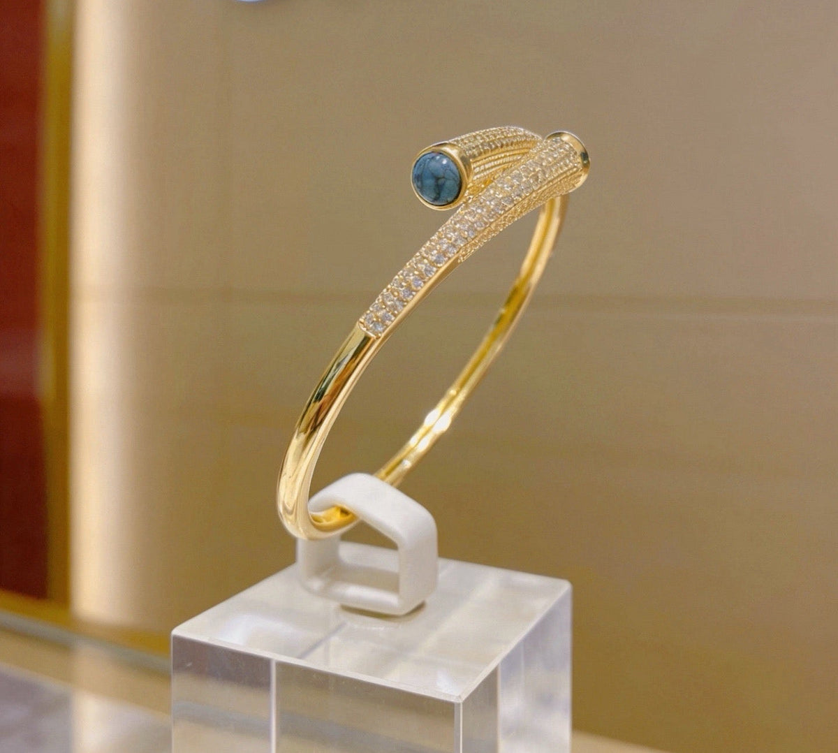 [Veyra Jewelry] Partially Set Diamond Bangle