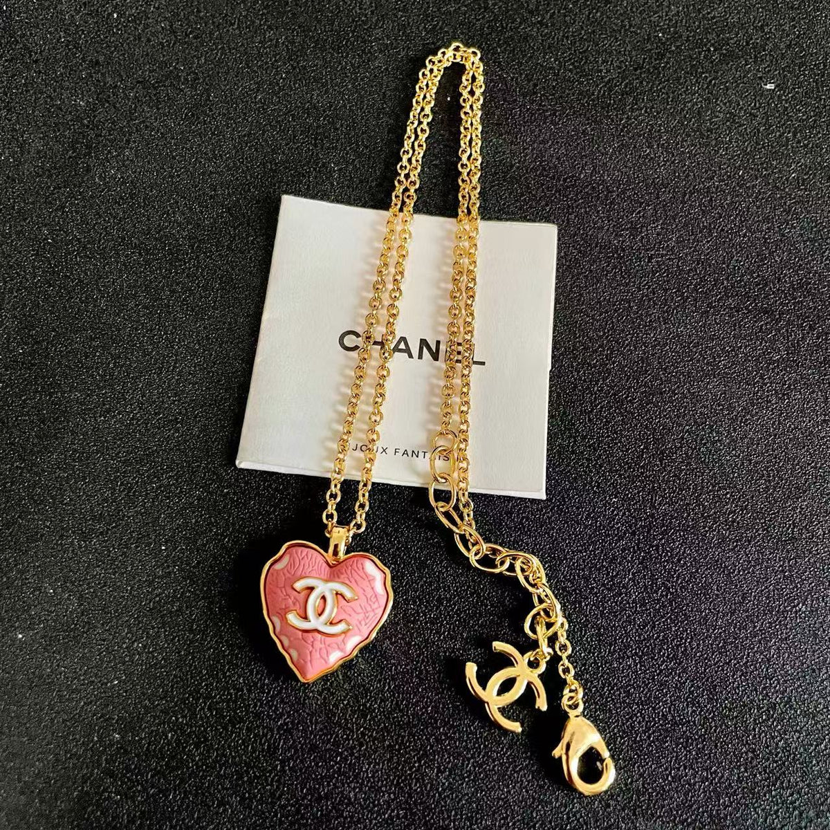 [Veyra Jewelry] Heart-shaped Necklace & Earring Set