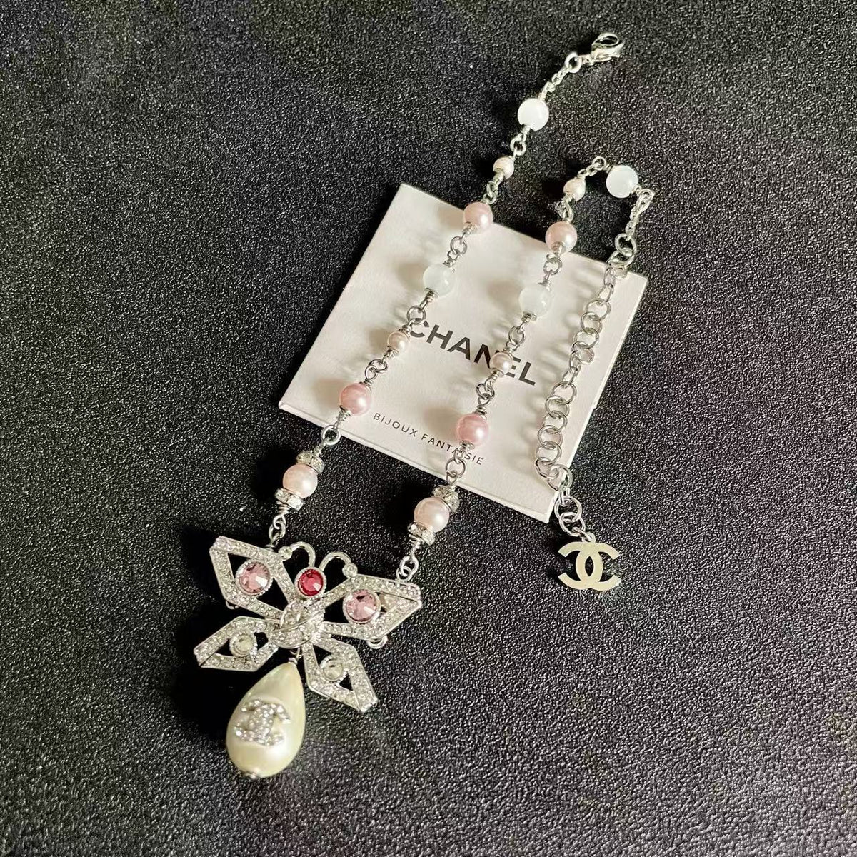 [Veyra Jewelry] Bow & Pearl Double C Pavé Diamond Necklace