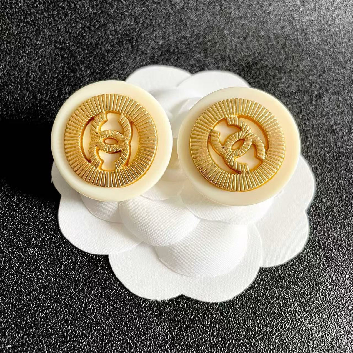 [Veyra Jewelry]Classic Double C Earrings