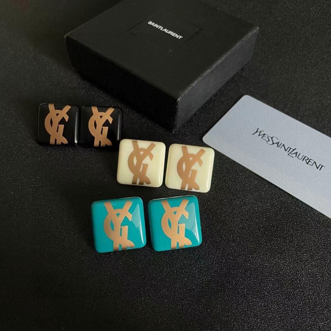 [Veyra Jewelry]Classic Letter Earrings