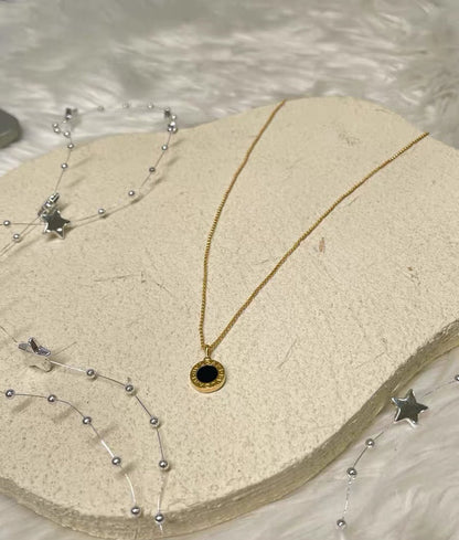 [Veyra Jewelry] T  Round Double-Sided Mother-of-Pearl Necklace