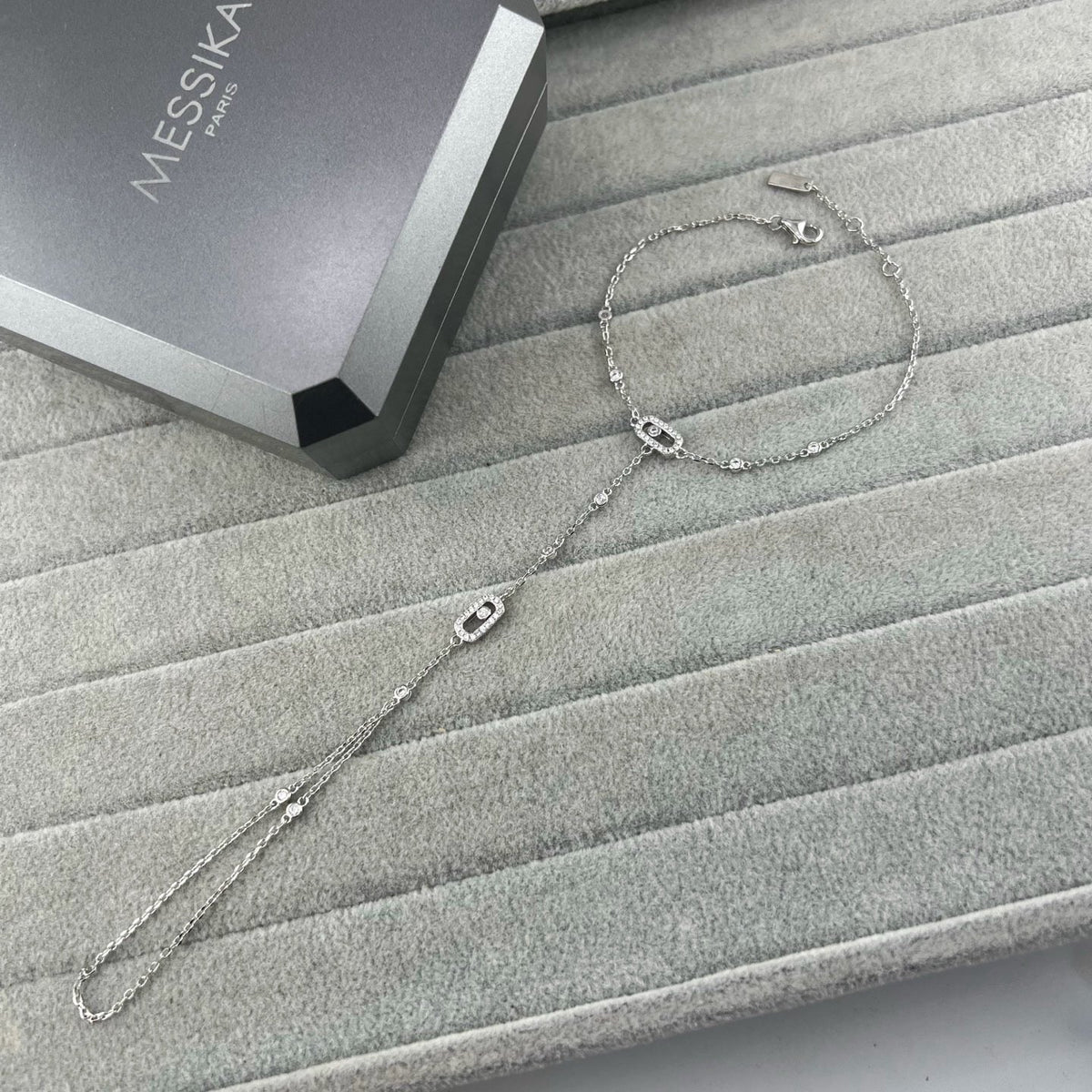 [Veyra Jewelry] Flexible Arm Chain Bracelet with Sliding Diamonds
