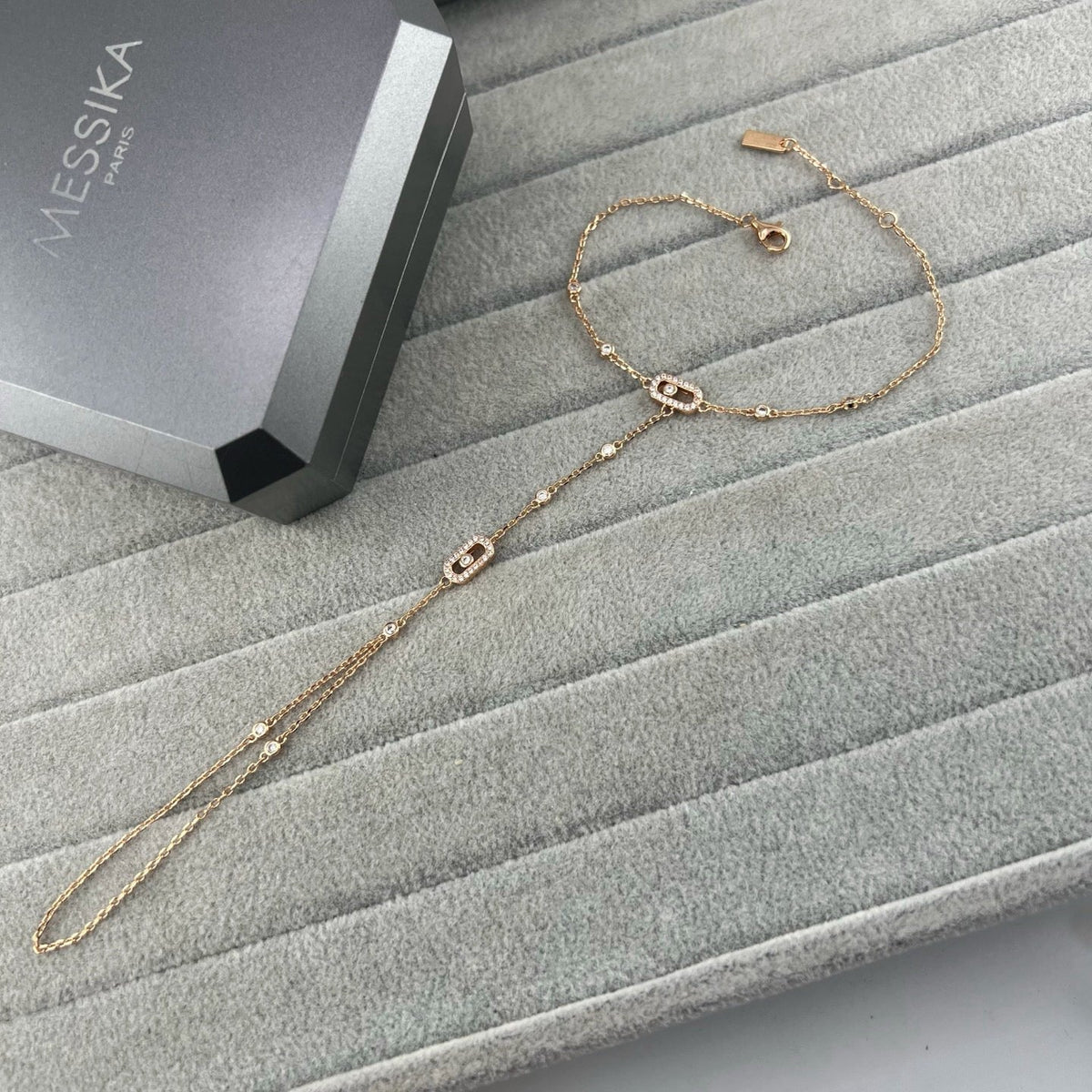 [Veyra Jewelry] Flexible Arm Chain Bracelet with Sliding Diamonds
